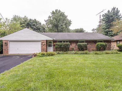 5715 Sloan Rd