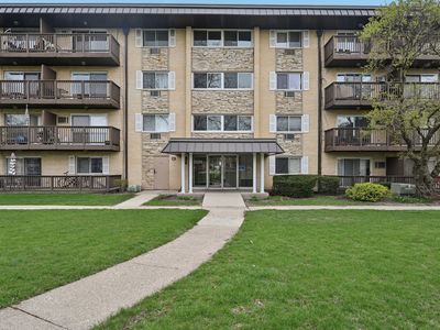 2226 S Goebbert Rd APT 172