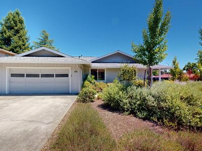 404 N Foothill Boulevard