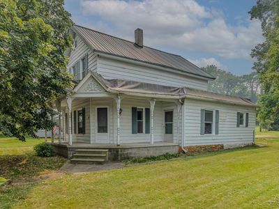 411 S Main St