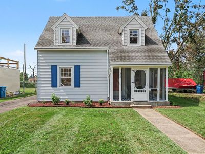 33 Pleasant Ave