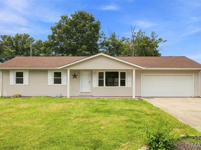 Property at 413 W Oak St, New Baden, IL