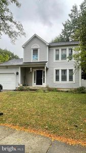 767 Sunnyfield Ln