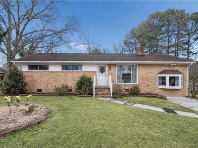 118 Winston Dr