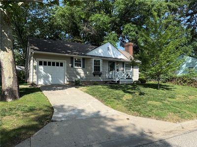 5227 Rosewood Dr