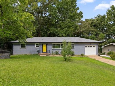 3705 Mary Anna Dr