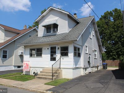 2119 Redwood St