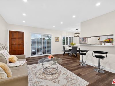 1522 S Centinela Ave APT 101