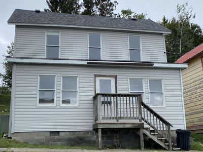 676 Henry Ave