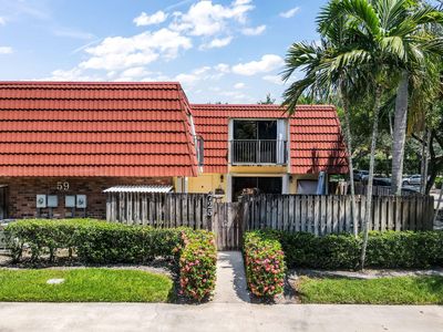 725 NW 99th Circle