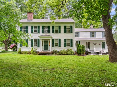 1810 Main Street