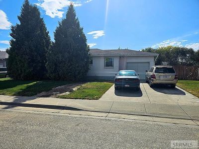 Property at 376 Edwards Ave, Shelley, ID