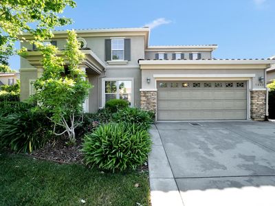 7068 Hearst Dr