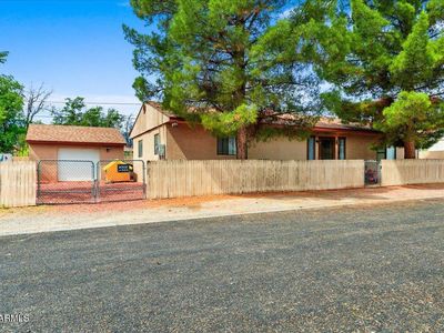 560 SIESTA Street #1