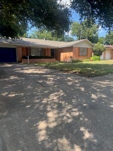 709 Valley View Dr