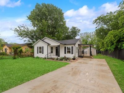 8736 Comer Dr