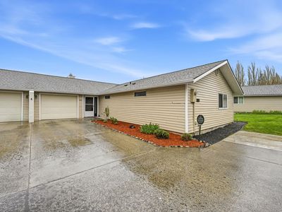 540 SW Moe St