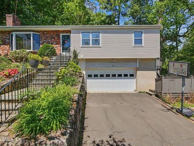 Property at 15A Hickory Dr, Greenwich, CT
