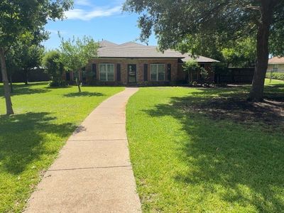 208 Molina Dr