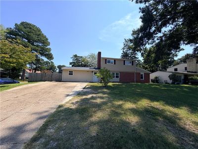 556 Caren Dr