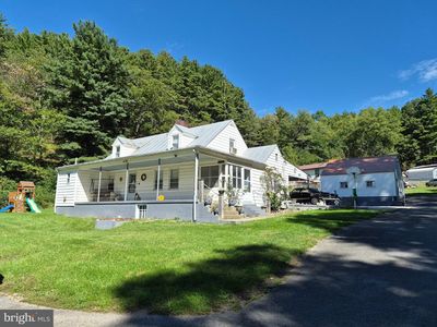 209 Happy Hollow Rd