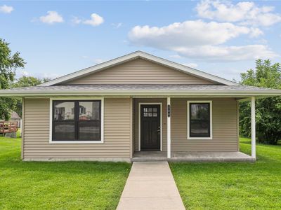 209 Lincoln Way W