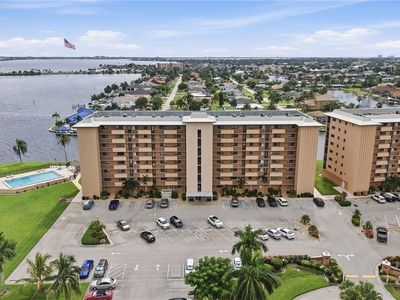 4280 SE 20th Pl APT 808