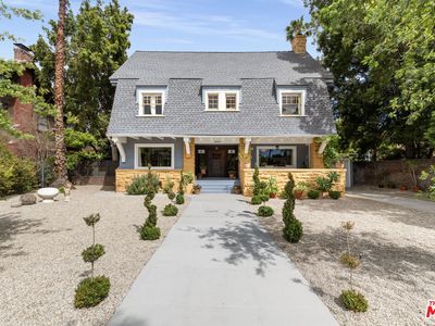 2248 S Hobart Blvd