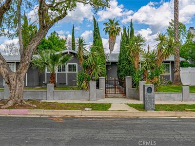10524 Canby Ave