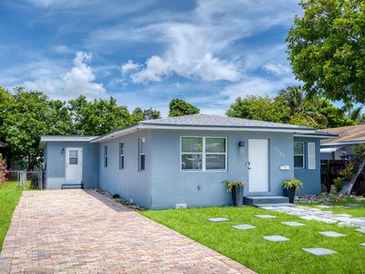 2709 Dewey Street