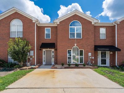 105 Canyon Pl