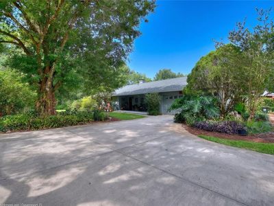 7 Lake Arrowhead Dr