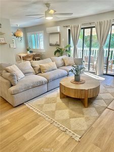 1045 E 3rd St APT 4