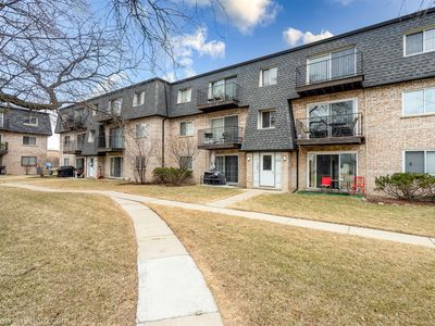 9448 Bay Colony Dr APT 3S