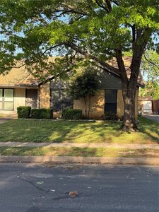 3011 Clover Ln