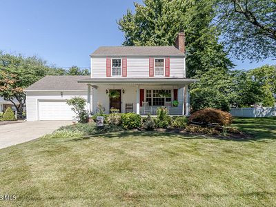 833 River Rd