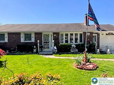1212 North Blvd