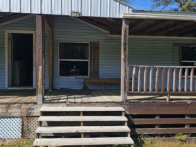 713 Samanda Ln