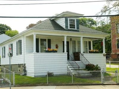 2641 N Main St