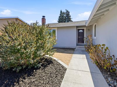 880 Crinella Drive