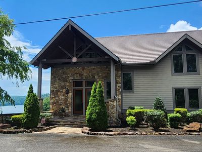 858 Harbor Green Pl
