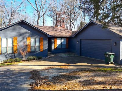 90 Roberts Dr