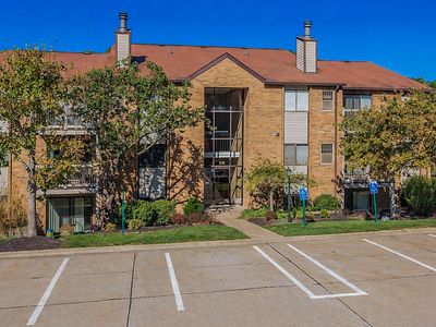 20 Woodland Hills Dr Suite 10