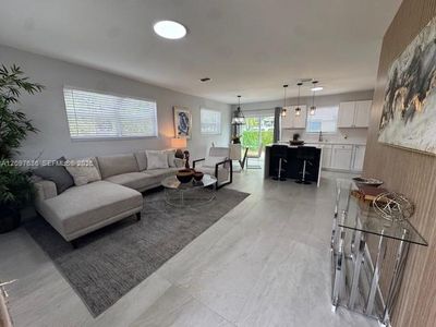 982 NW 3rd St