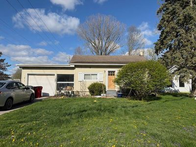 Property at 305 E Granville St, Sunbury, OH