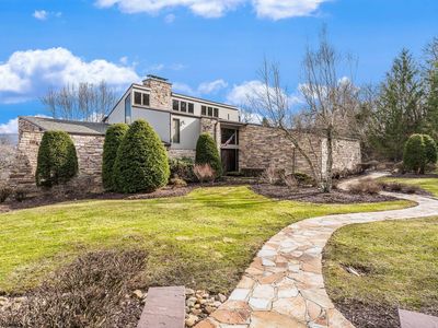 70 Heritage Hills Rd