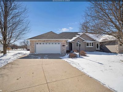 3253 Pinnacle Ct