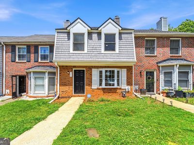 3244 Hampton Ct SE