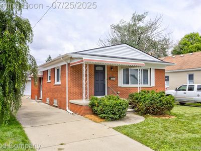 23413 Easterling Ave