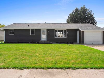 1682 Debra Ln